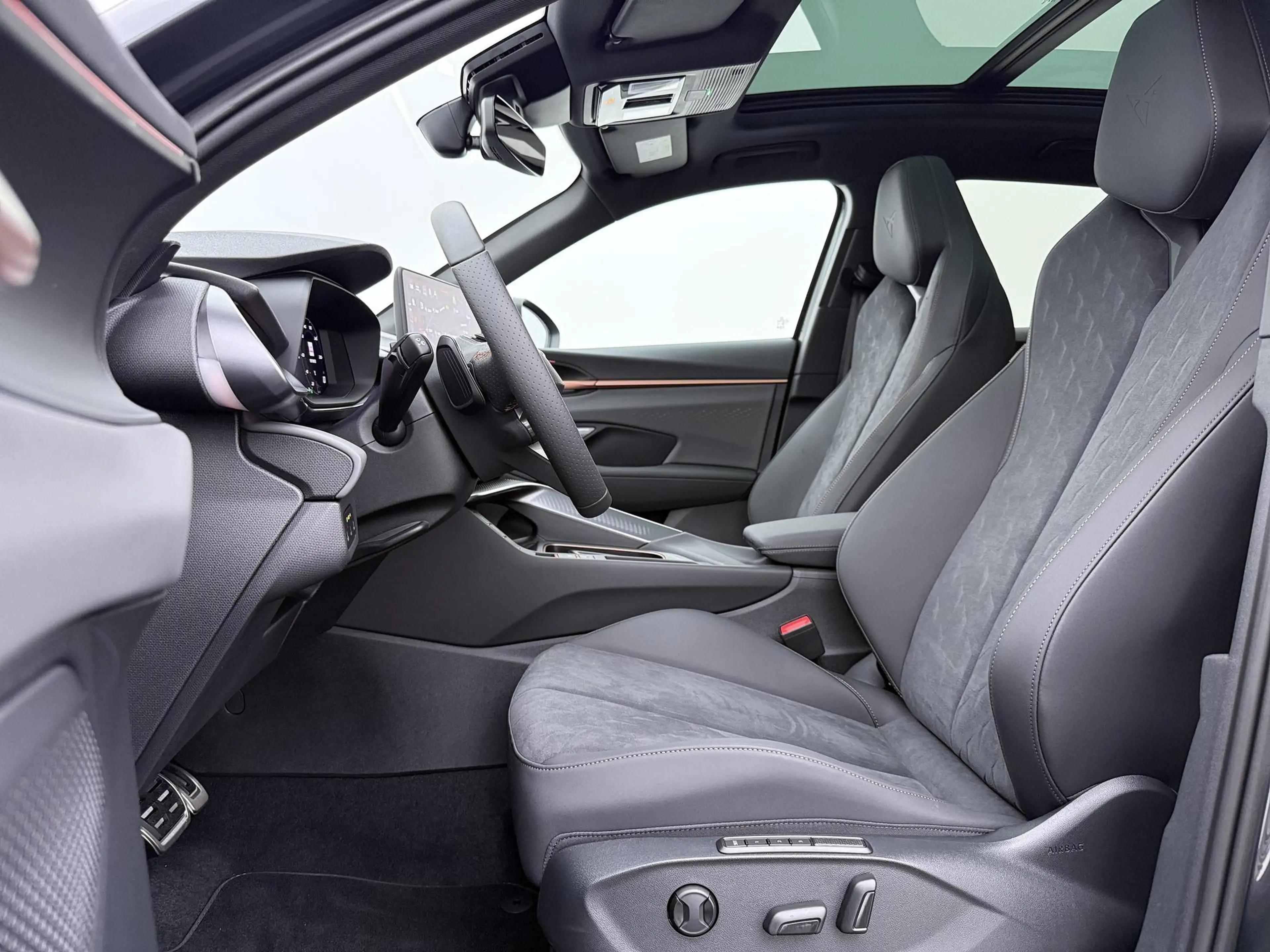 CUPRA Terramar 1.5 TSI e-Hybrid VZ 272 PK | Pano dak | Trekhaak | — photo 4