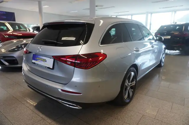 Mercedes-Benz C-Class view 5