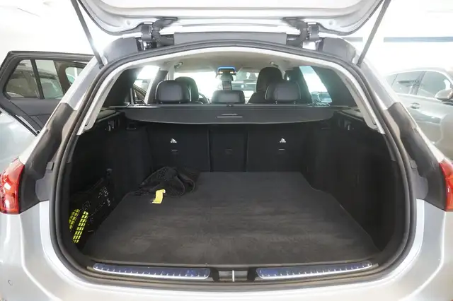 Mercedes-Benz C-Class view 10