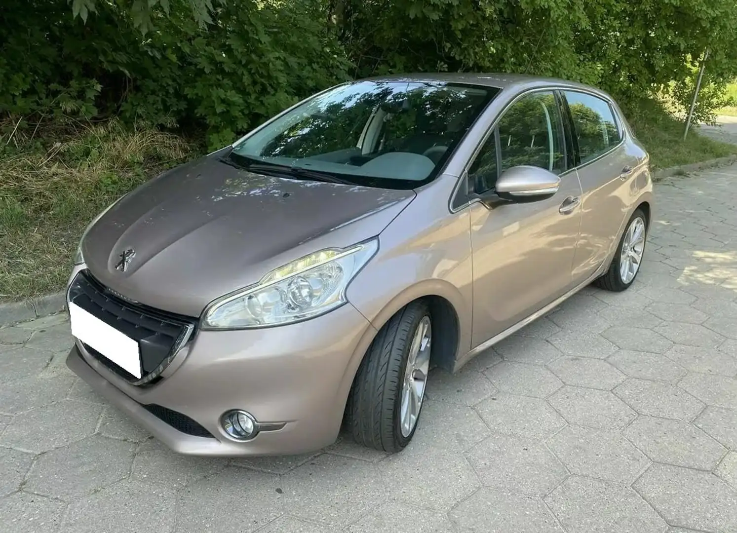 Peugeot 208 208+1.0i+Access - 1
