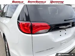 Chrysler Grand Caravan 2027 — фото 11