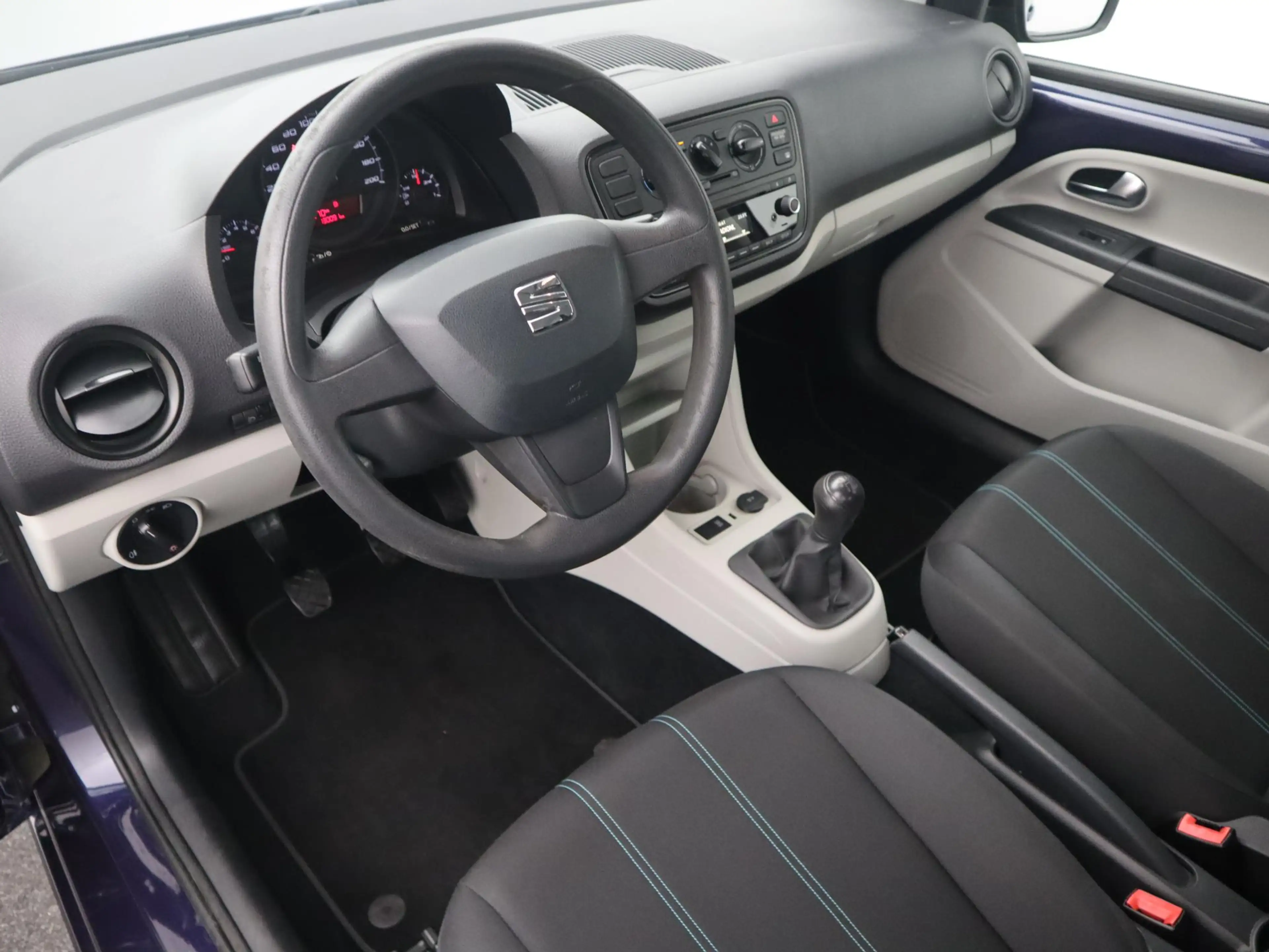 SEAT Mii 1.0 Reference AIRCO / ELEK RAMEN / RADIO / CV + AB — photo 8