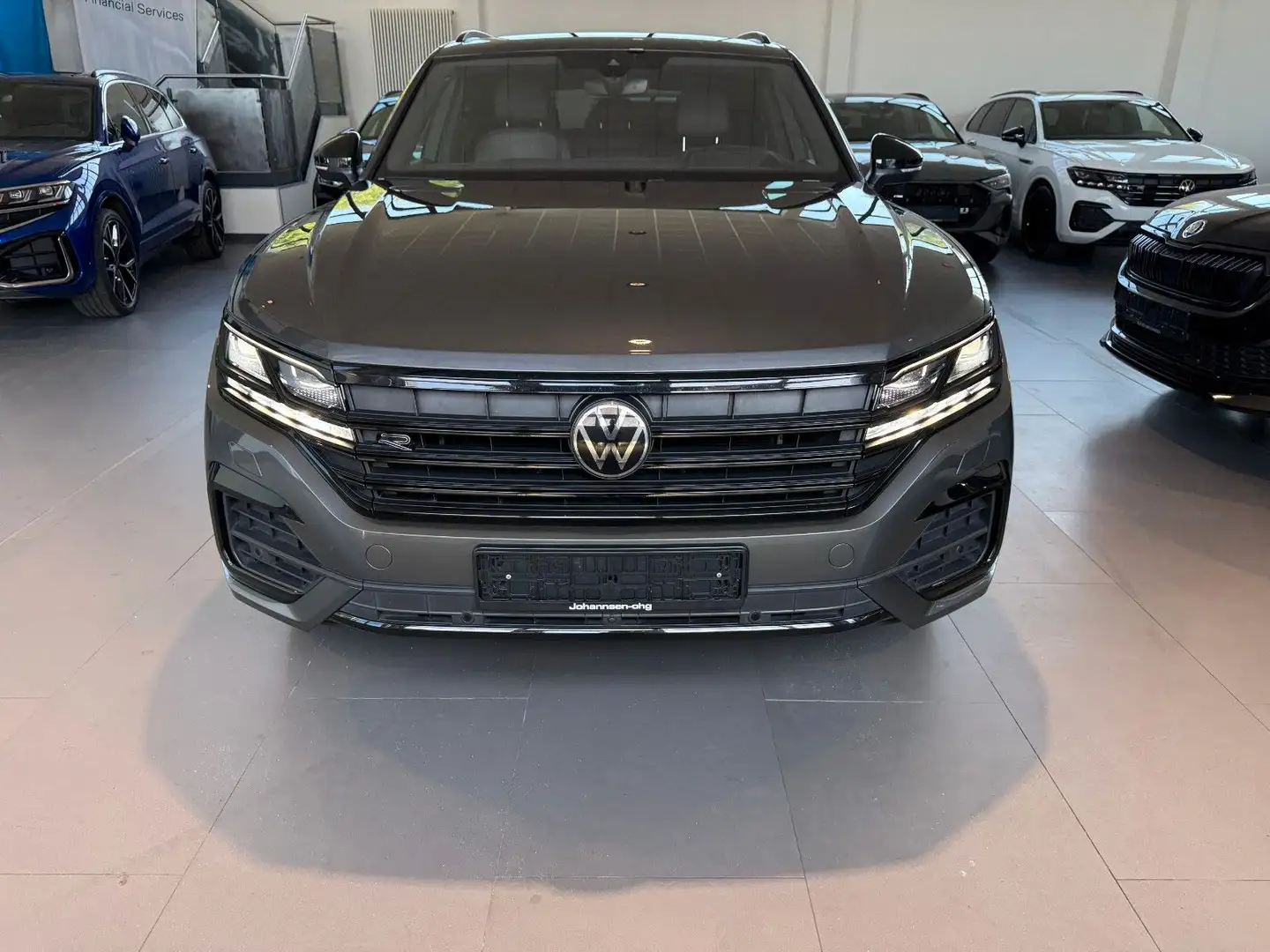 Volkswagen Touareg R-Line 4M AID/HUD/MATRIX/LUFT/DYN/AHK Gris - 2