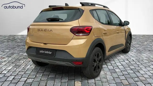 Dacia Sandero view 3