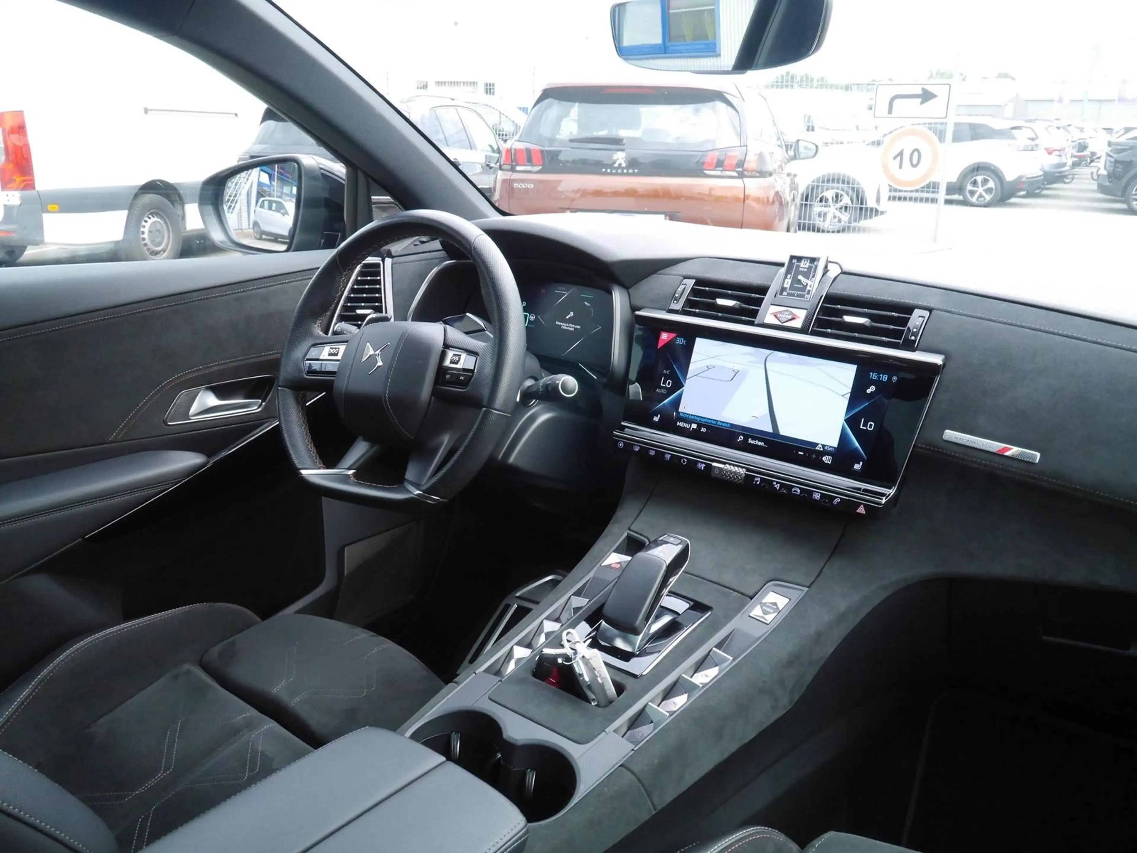 DS Automobiles DS 7 Crossback DS7 E-Tense 225 LED/Navi/ACC/SHZ/Pano/RFK — photo 11