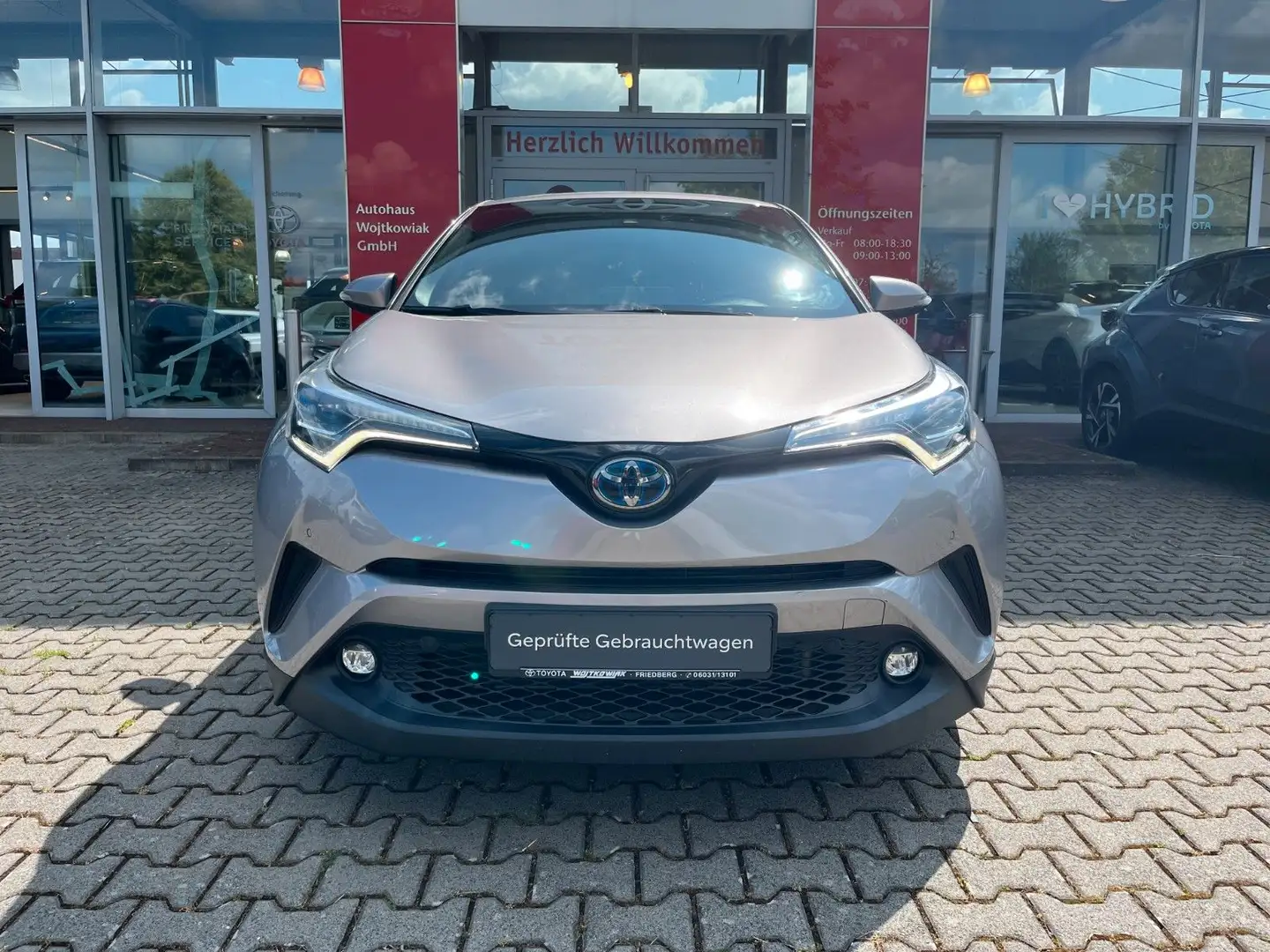 Toyota C-HR Hybrid Team D*LED*Navi*KeyFree*PDCv+h*Sitzh Grau - 2