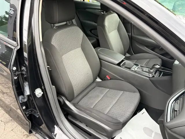 Opel Insignia view 10