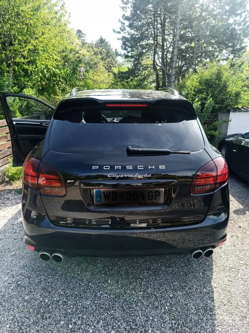 Porsche Cayenne Turbo Schwarz - 2