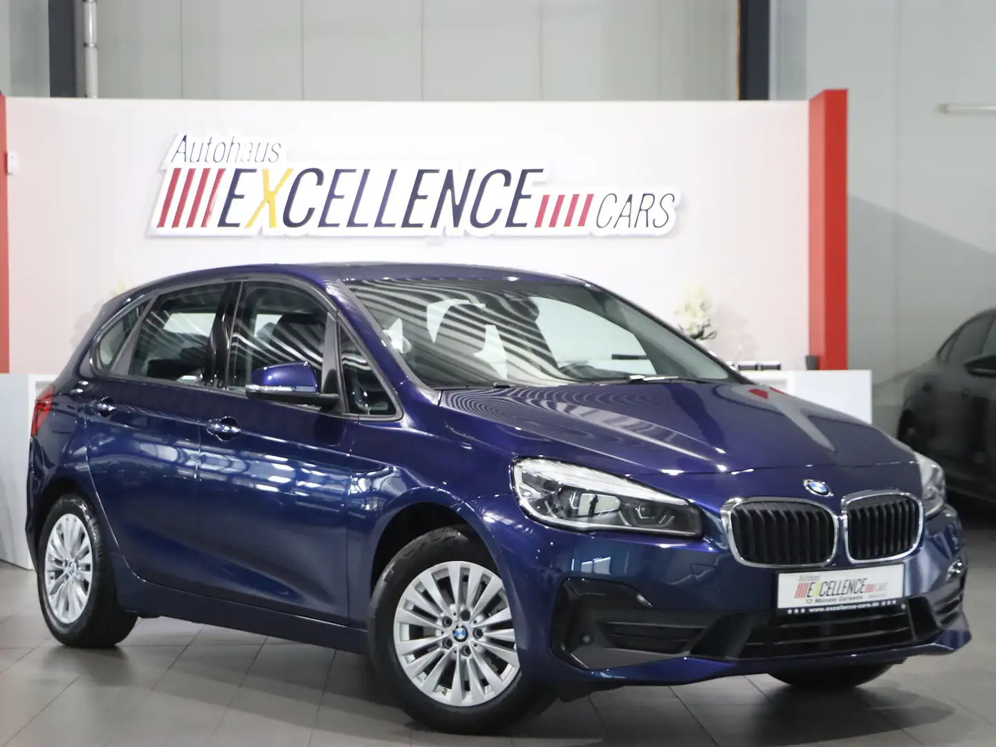 BMW 220 d xDrive Advantage / PANORAMA Blau - 1
