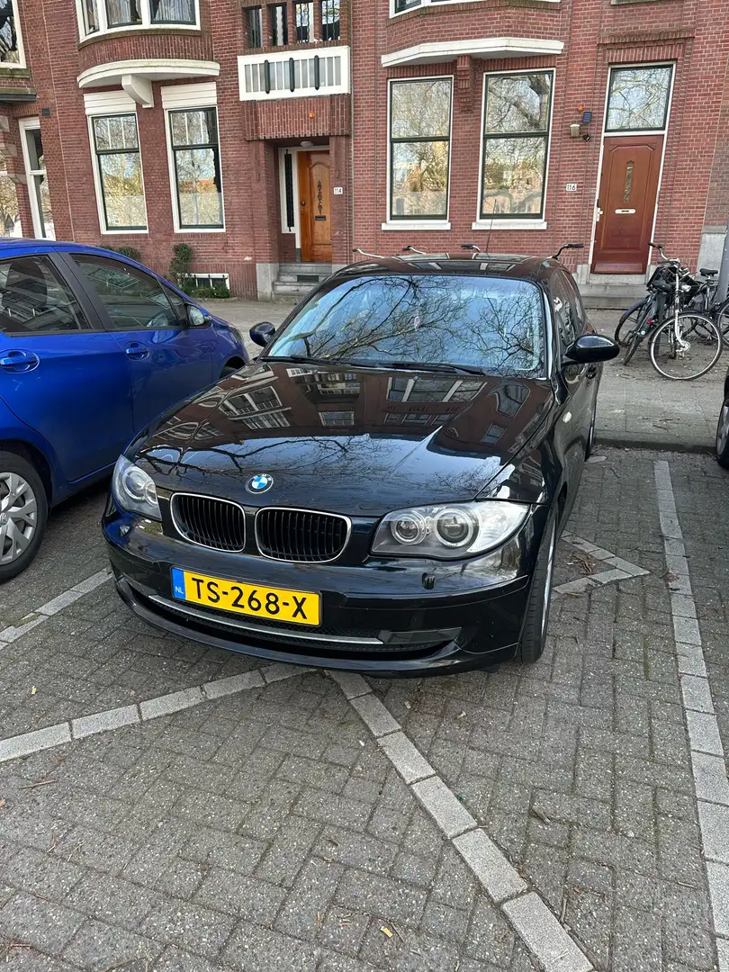 BMW 118 118i Executive Zwart - 1