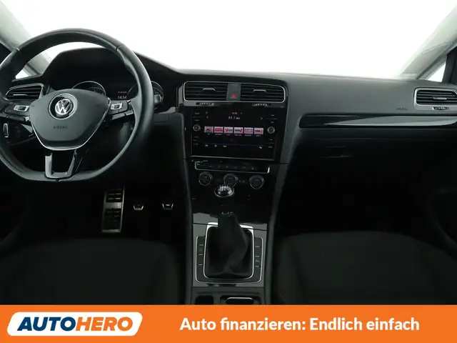 Volkswagen Golf view 12