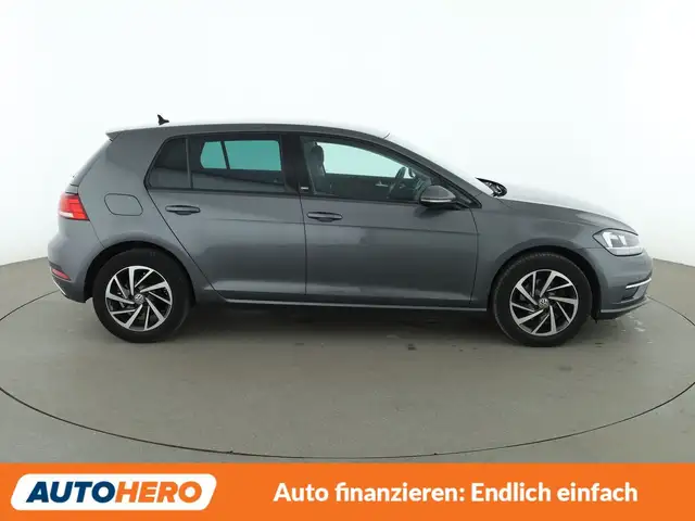 Volkswagen Golf view 7