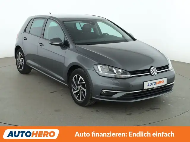 Volkswagen Golf view 8