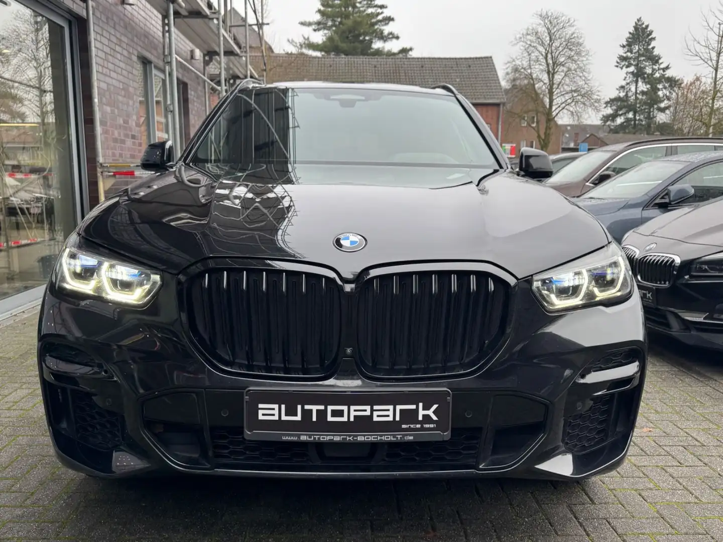 BMW X5 M i PANO B&W Sitzbelüft. LASER STDHZ 360°22" Negro - 2