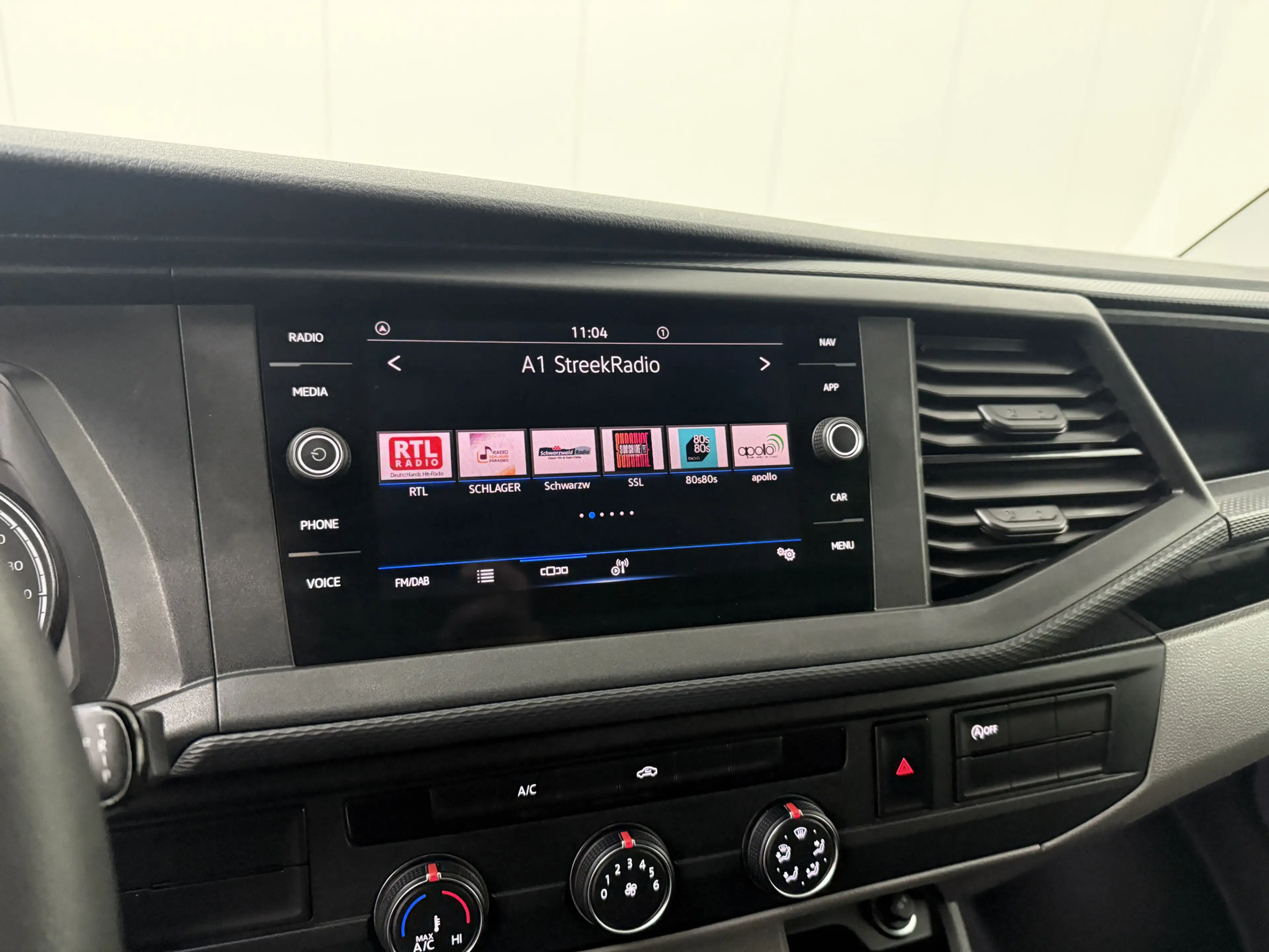 Volkswagen Transporter 2.0TDi 150PK Lang Achterdeuren | Led | Navigatie | — photo 16
