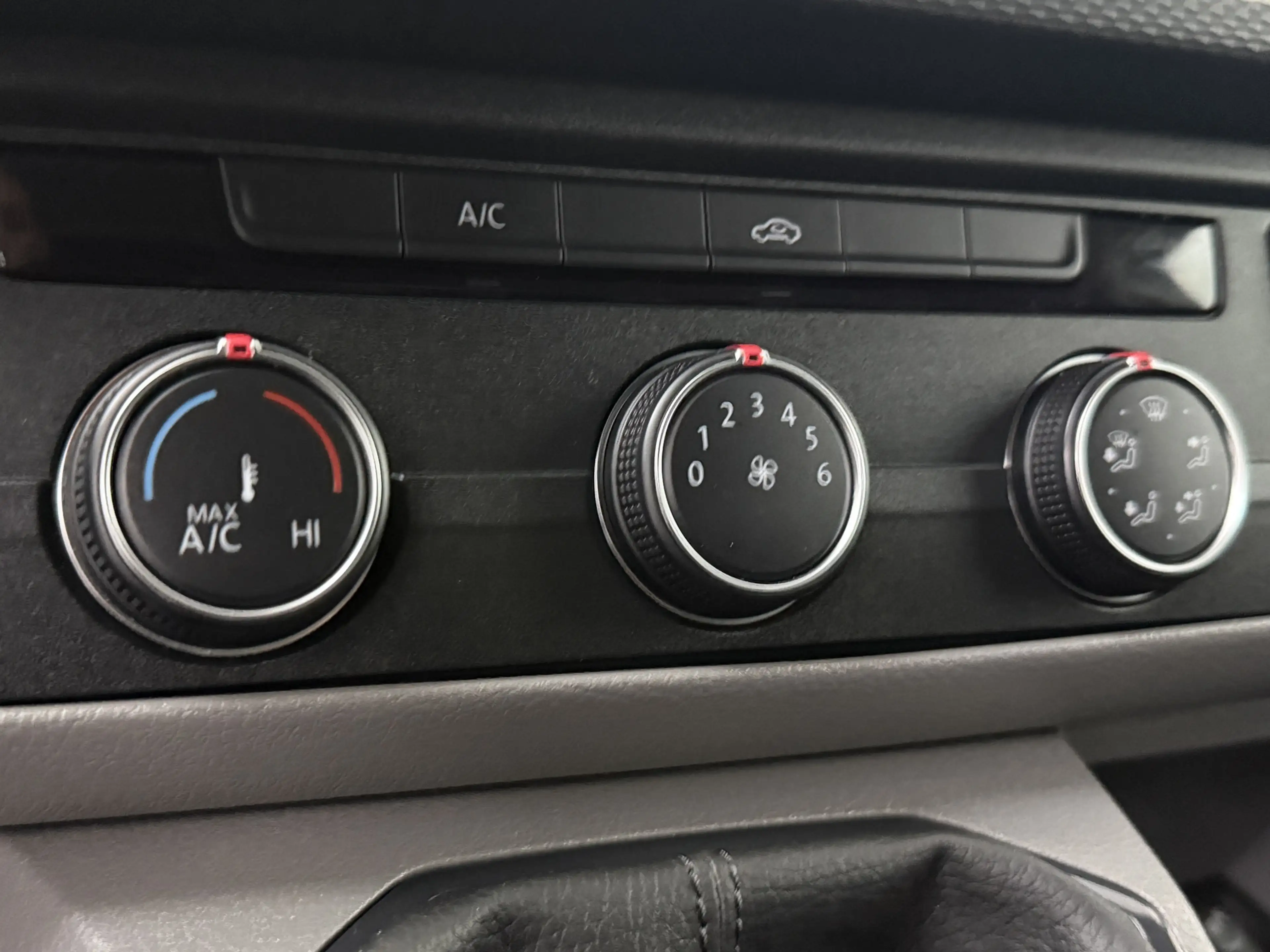 Volkswagen Transporter 2.0TDi 150PK Lang Achterdeuren | Led | Navigatie | — photo 19