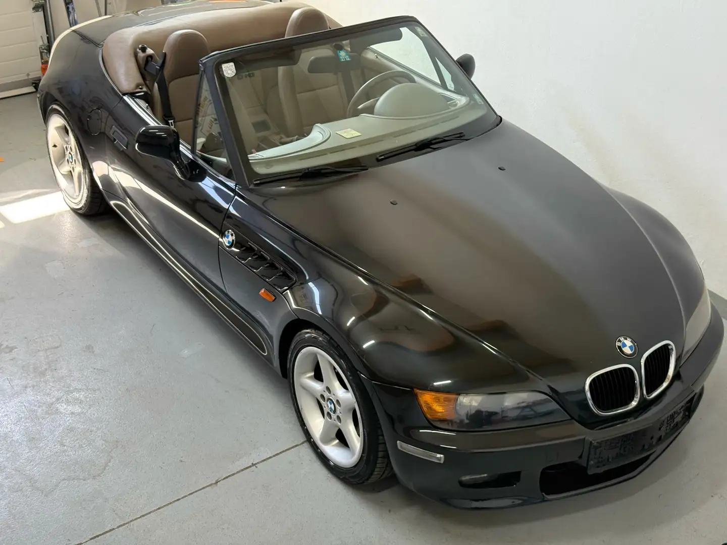 BMW Z3 BMW Z3 Roadster 2.8i | 1. Hand | Nur 90.000 km | E Schwarz - 1