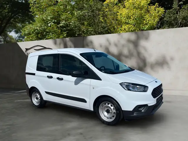 Ford Transit Courier /5 Sitzer/2x Schiebetür/Klima