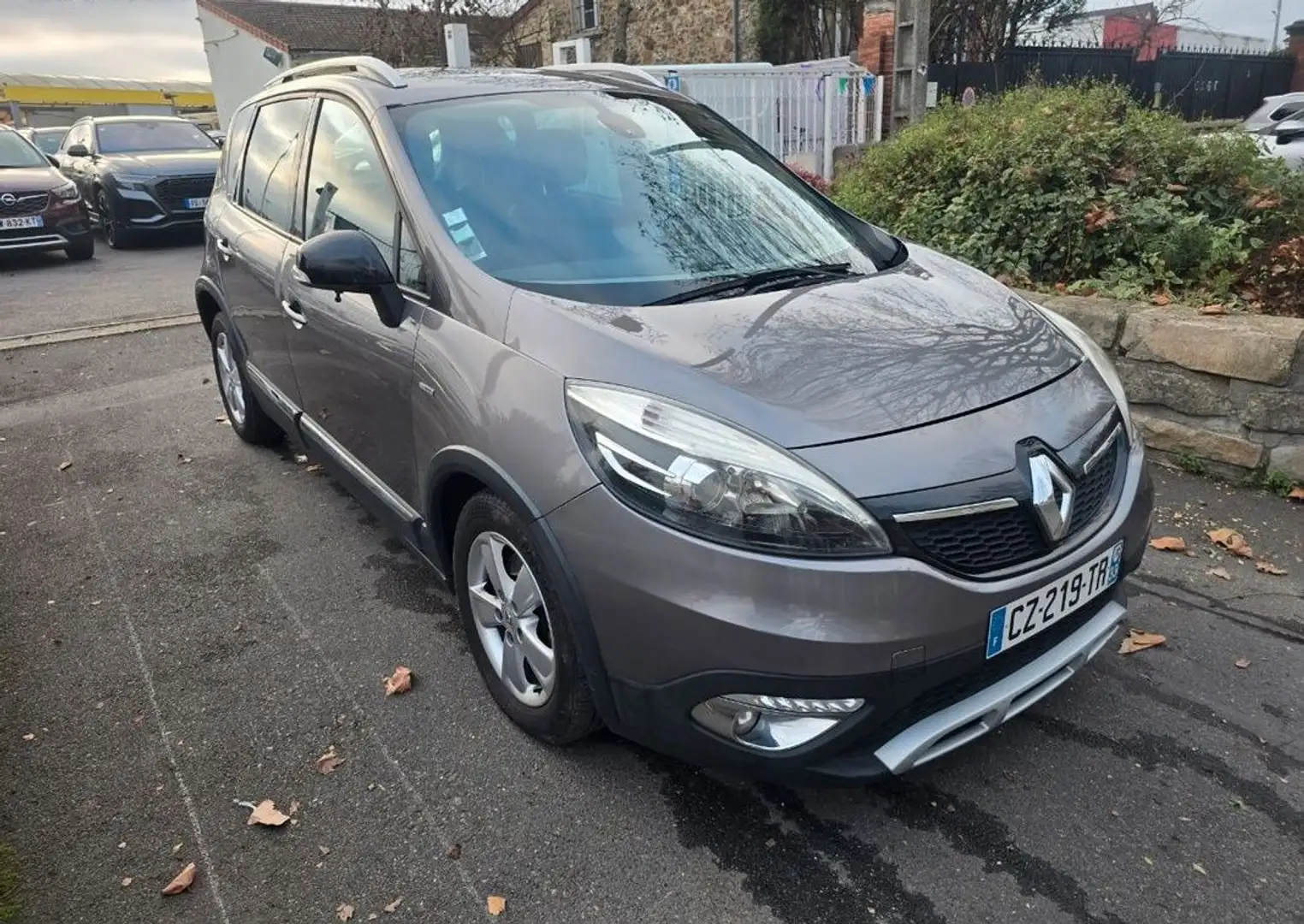 Renault Scenic X-Mod 1.5l dci 110 Bose Édition Gris - 2