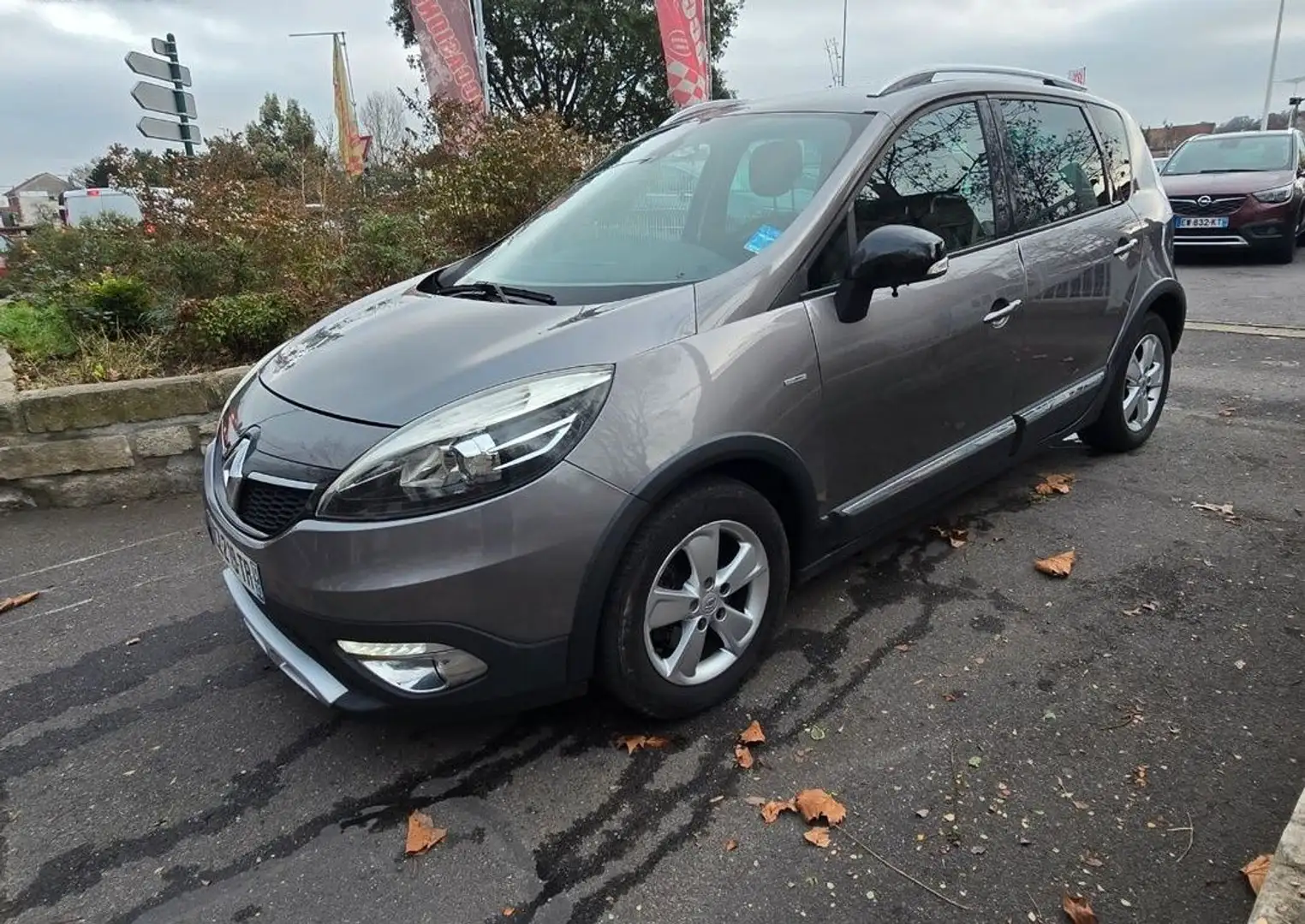 Renault Scenic X-Mod 1.5l dci 110 Bose Édition Gris - 1