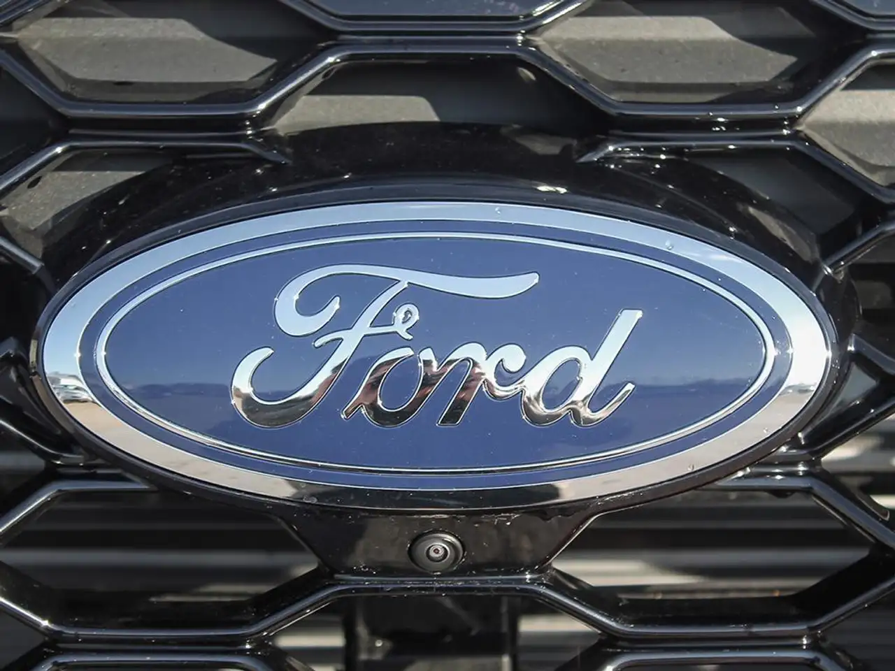 Ford Explorer снимка Ford Explorer