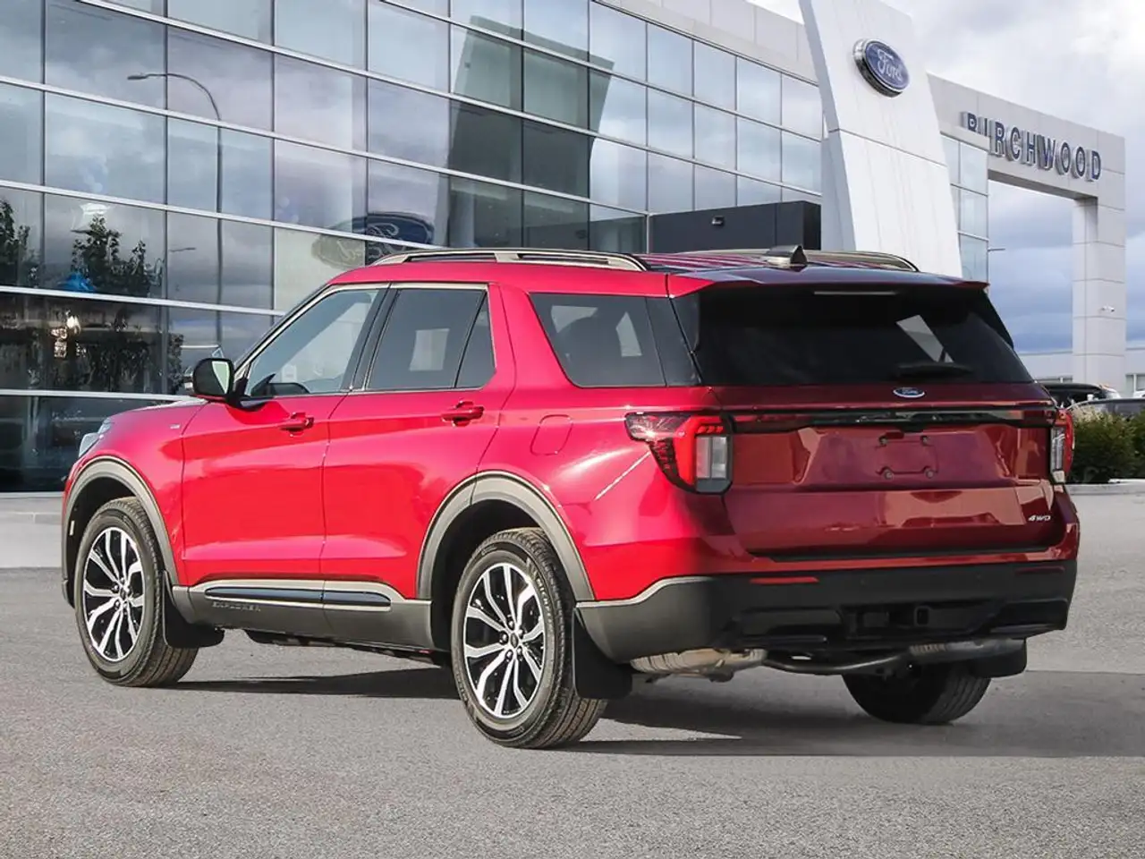 Ford Explorer снимка Ford Explorer