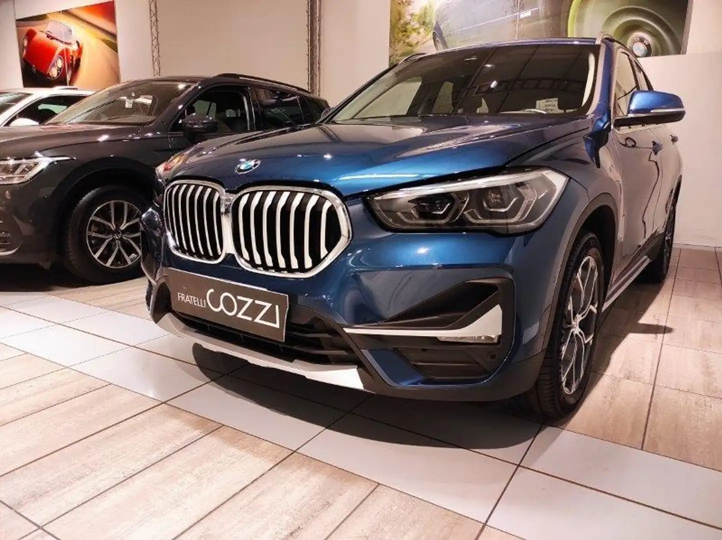 BMW X1 (F48) - X1 xDrive18d xLine Plus Albastru - 2