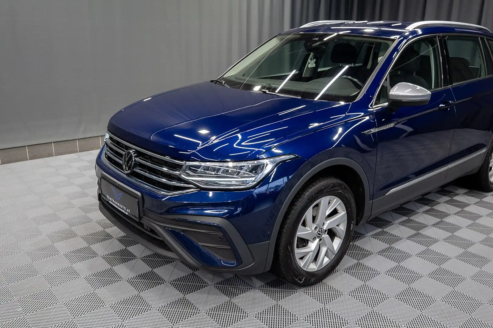 Volkswagen Tiguan Allspace Tiguan 2,0 TDI SCR DSG 4Motion Allspace*AHK*360... Blau - 2