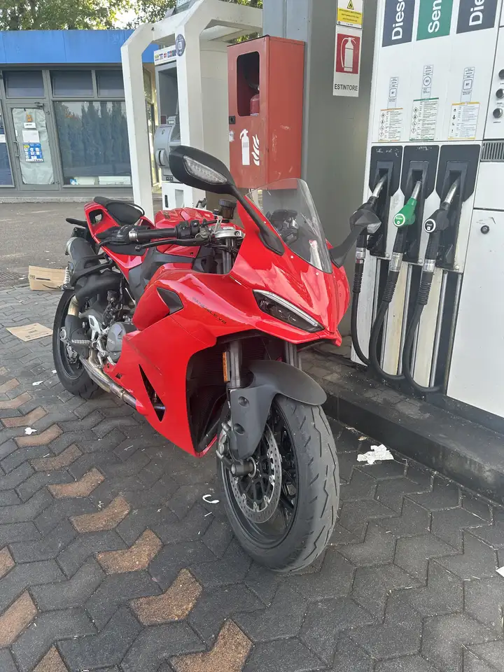 Ducati Panigale V2
