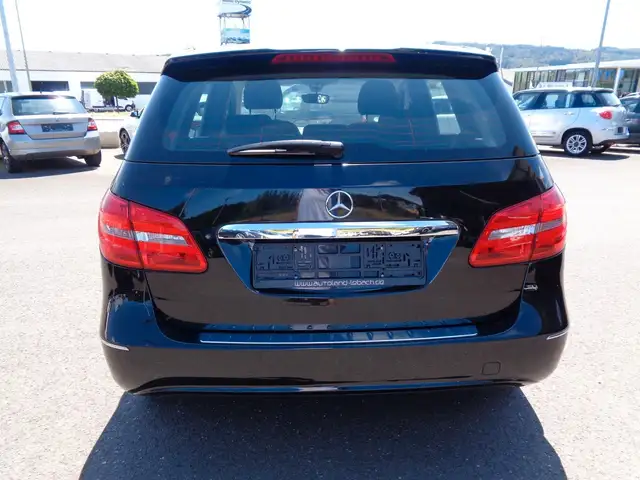 Mercedes-Benz B Class view 5