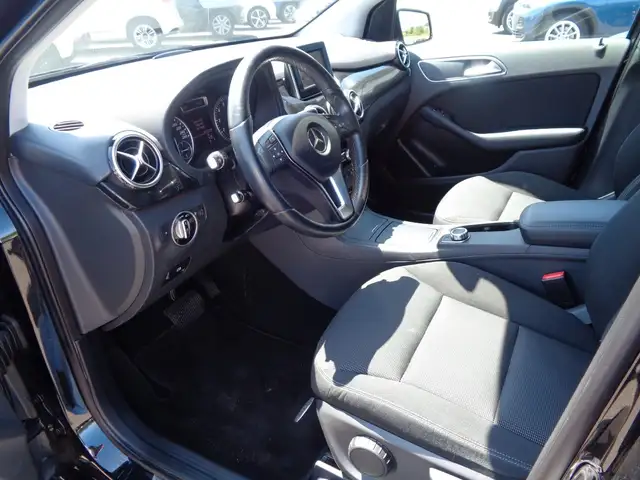 Mercedes-Benz B Class view 7
