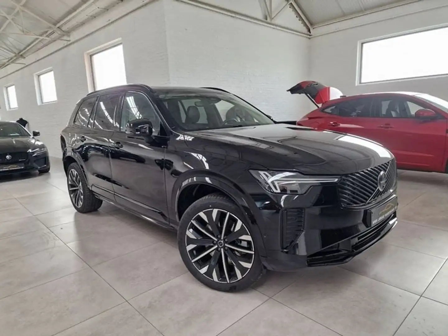 Volvo XC90 PLUS DARK T8 PLUG-IN HYBRID FULL OPTION Zwart - 1