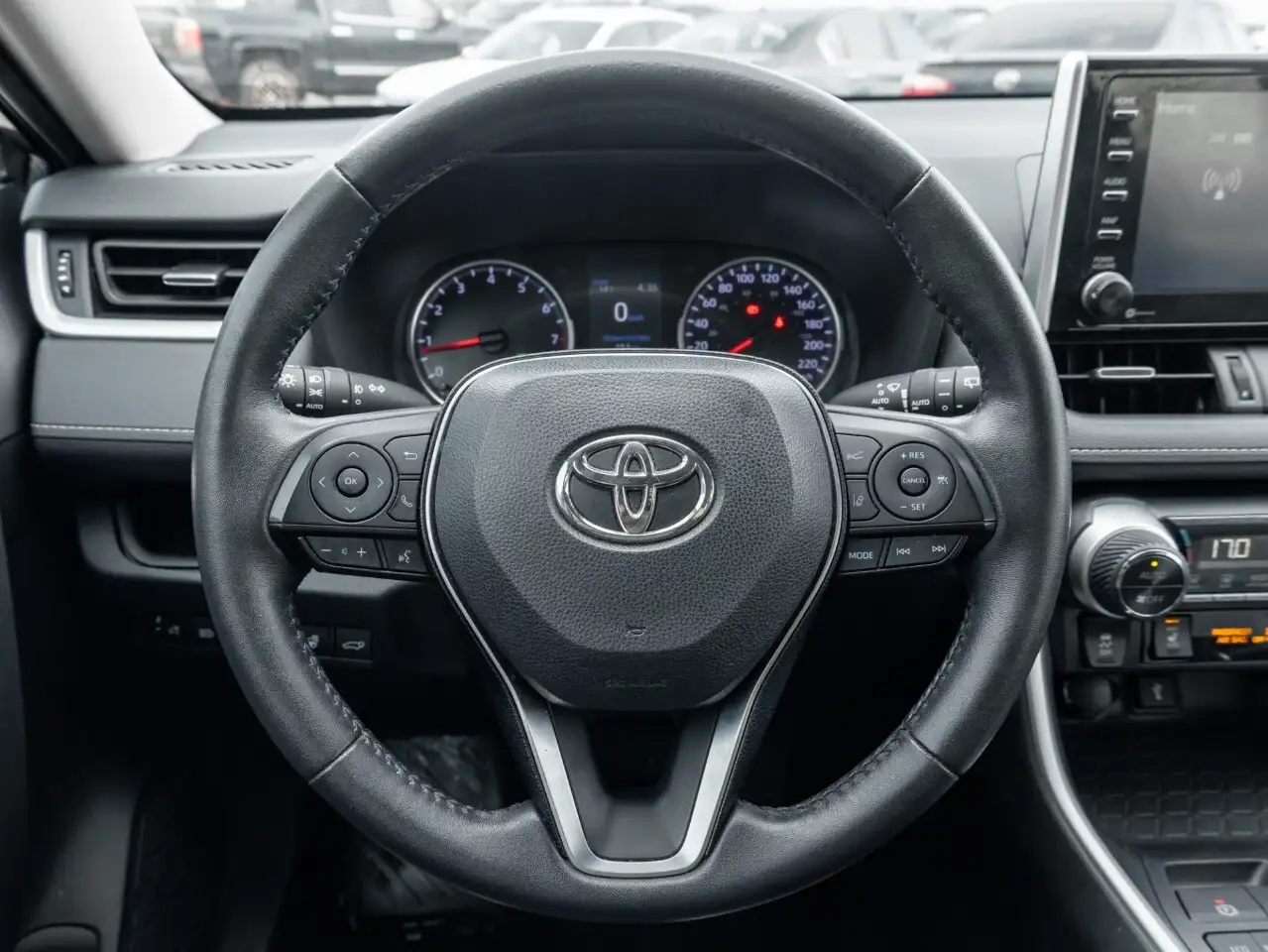 Toyota RAV 4 снимка Toyota RAV 4