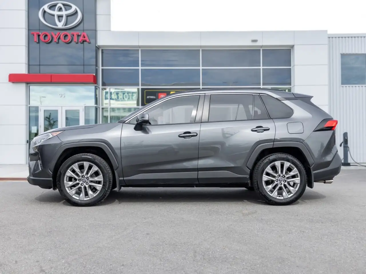 Toyota RAV 4 снимка Toyota RAV 4