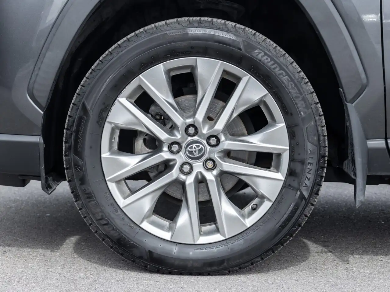 Toyota RAV 4 снимка Toyota RAV 4