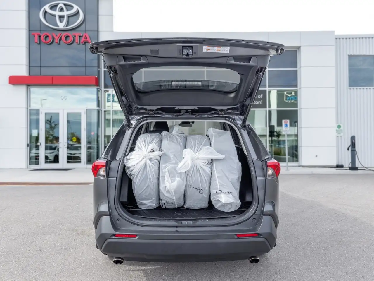 Toyota RAV 4 снимка Toyota RAV 4