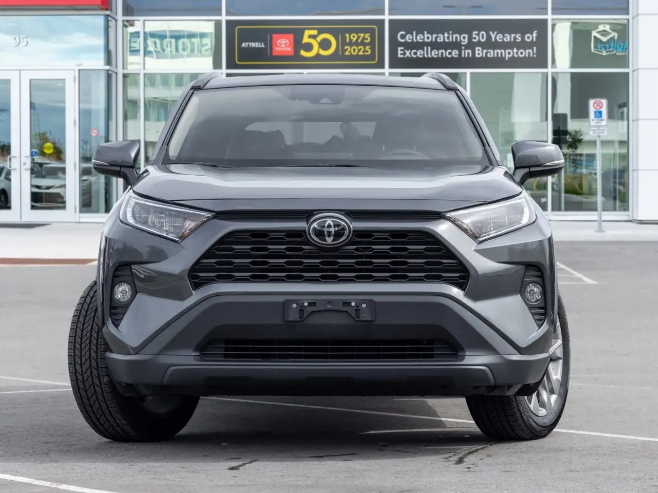 Toyota RAV 4 снимка Toyota RAV 4
