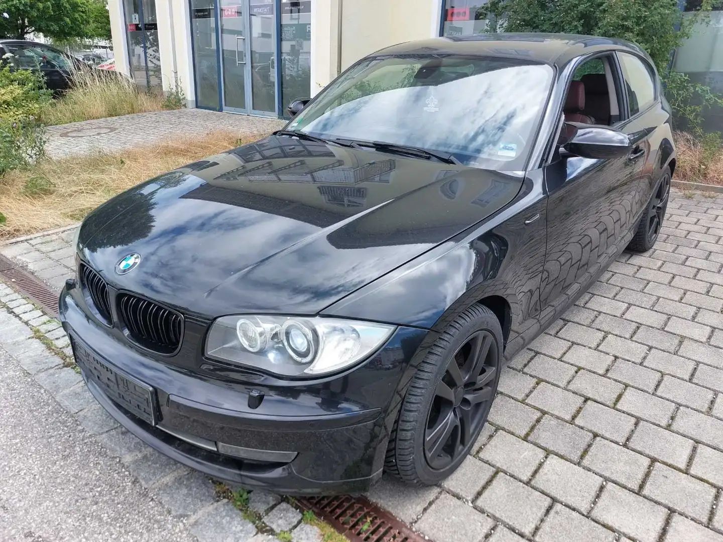 BMW 118 LEDER*NAVI*XENON* Negro - 1