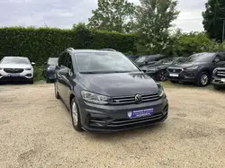Volkswagen Touran 2.0 TDI R Line ACC+NAVI+AHK+SPORTFAHRWERK+1.HAND