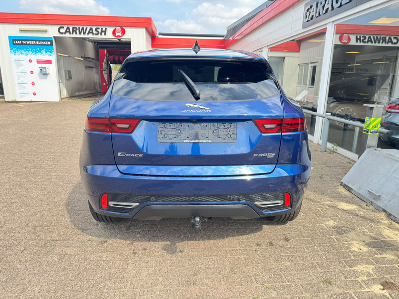 Jaguar E-Pace 1.5 P300e AWD R-Dynamic S — photo 7