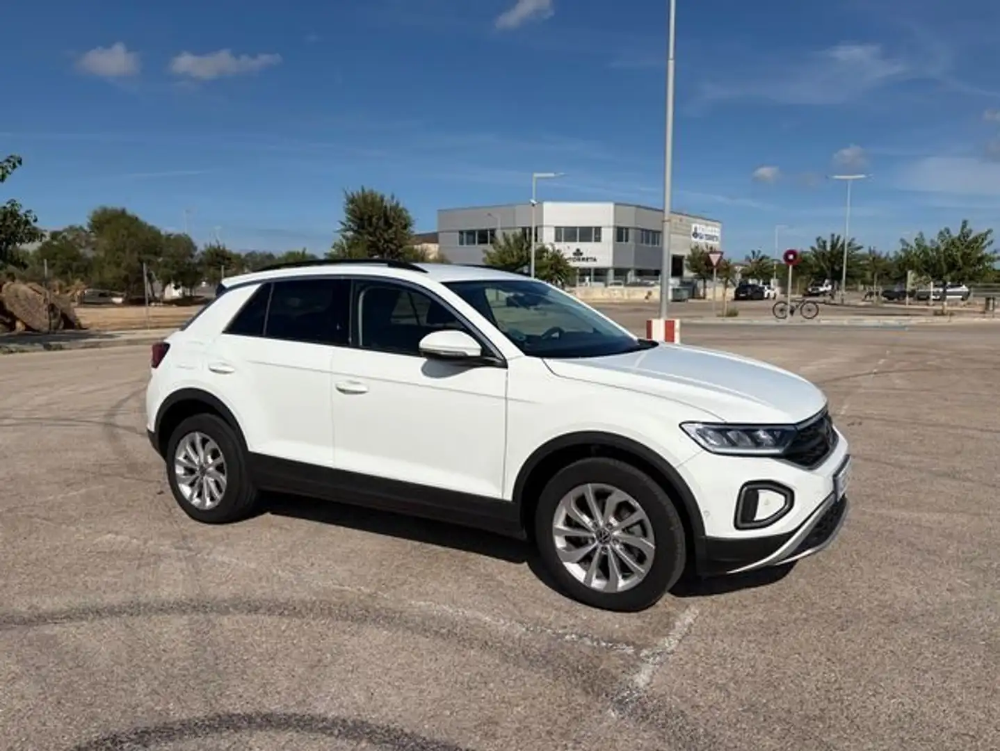 Volkswagen T-Roc Life 1.0 TSI 81 kW Blanco - 1