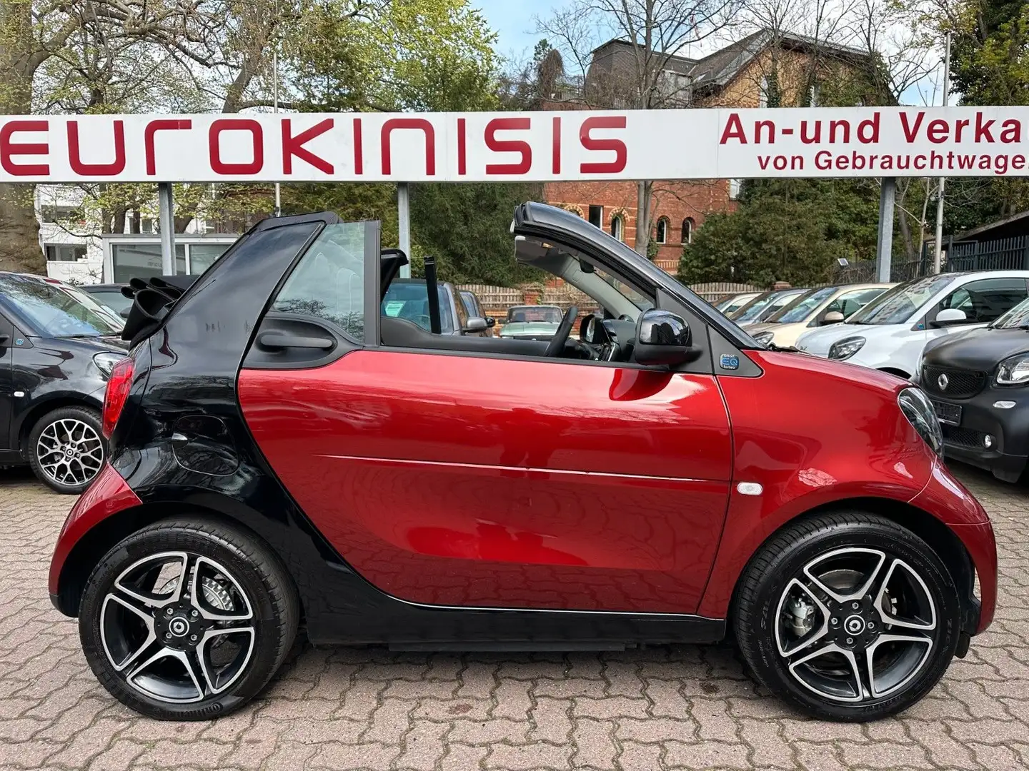 smart forTwo fortwo Cabrio EQ*PRIME*60kW*LEDER*SHZ*KAM*22kW Rot - 1