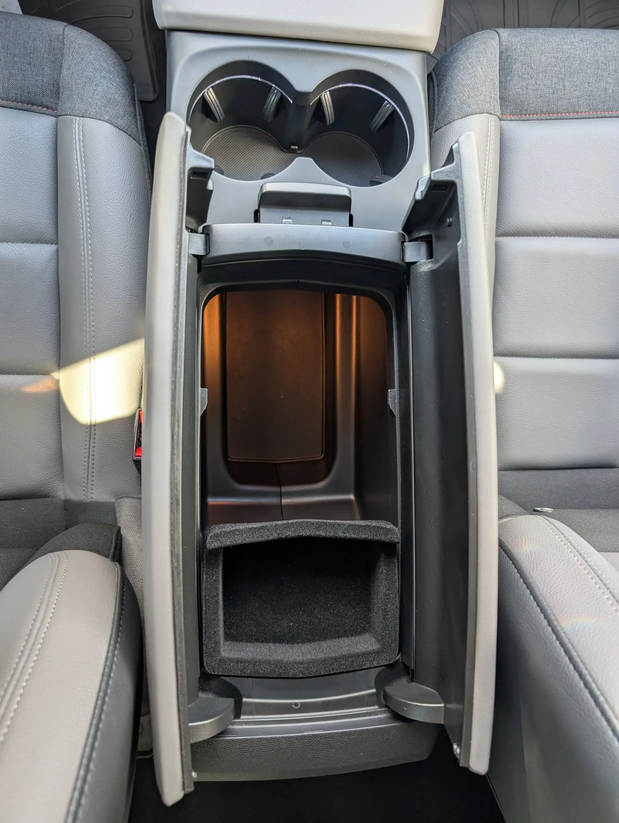Citroen C5 Aircross Shine Pack Hybrid *AHK*SHZ*Kamera* — photo 12