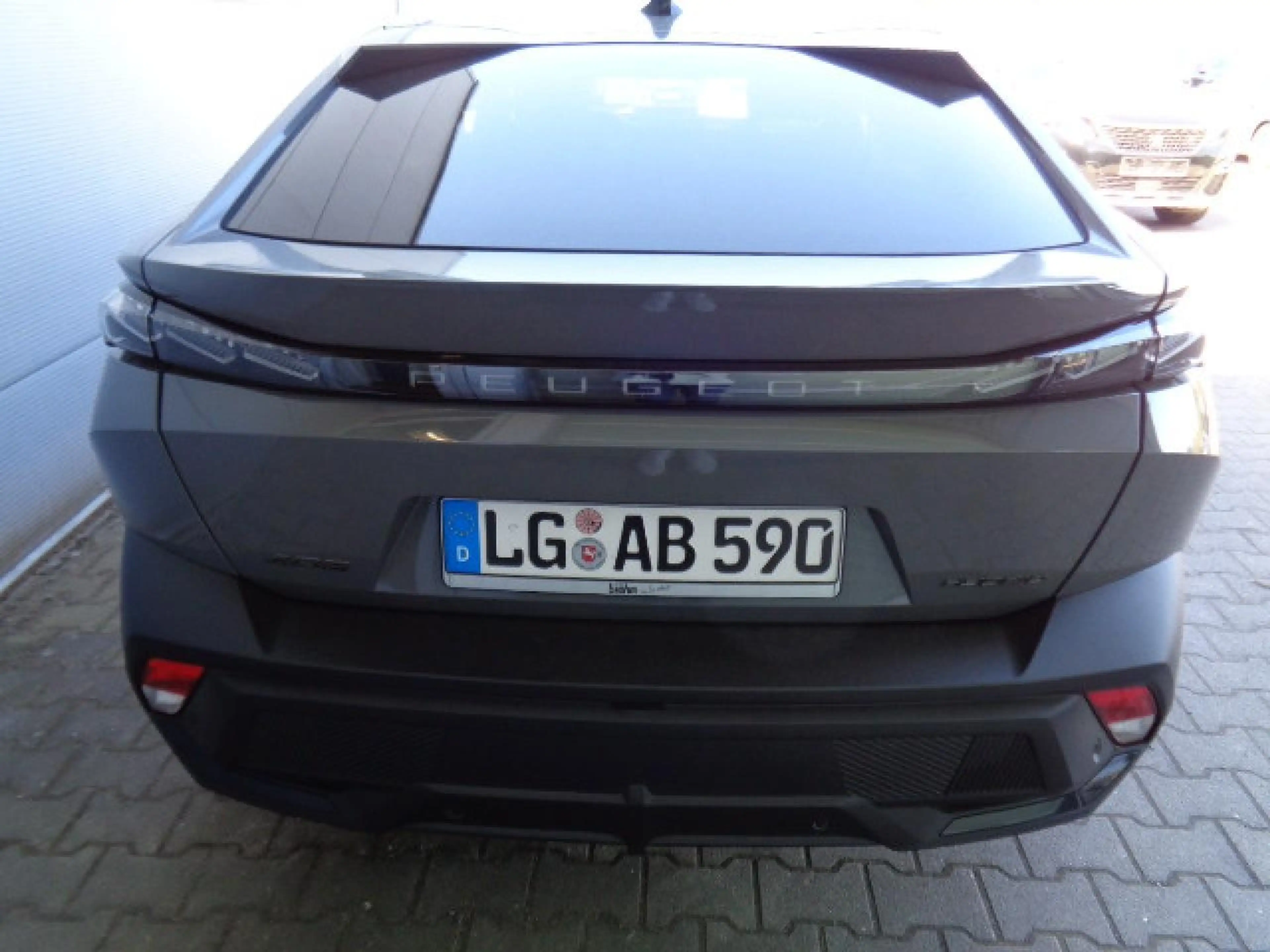 Peugeot 408 Hybrid 145 GT Exclusive Alcantara, Navi, — photo 5
