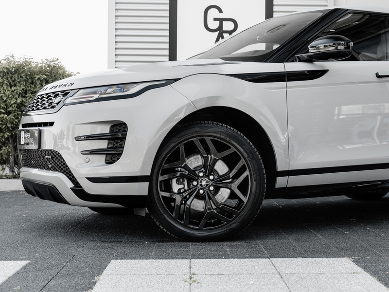 Land Rover Range Rover Evoque 1.5 P300e AWD R-Dynamic SE — photo 3