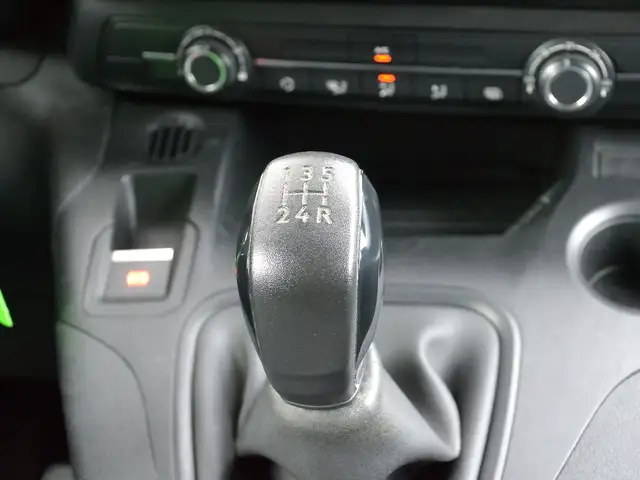 Opel Combo view 17