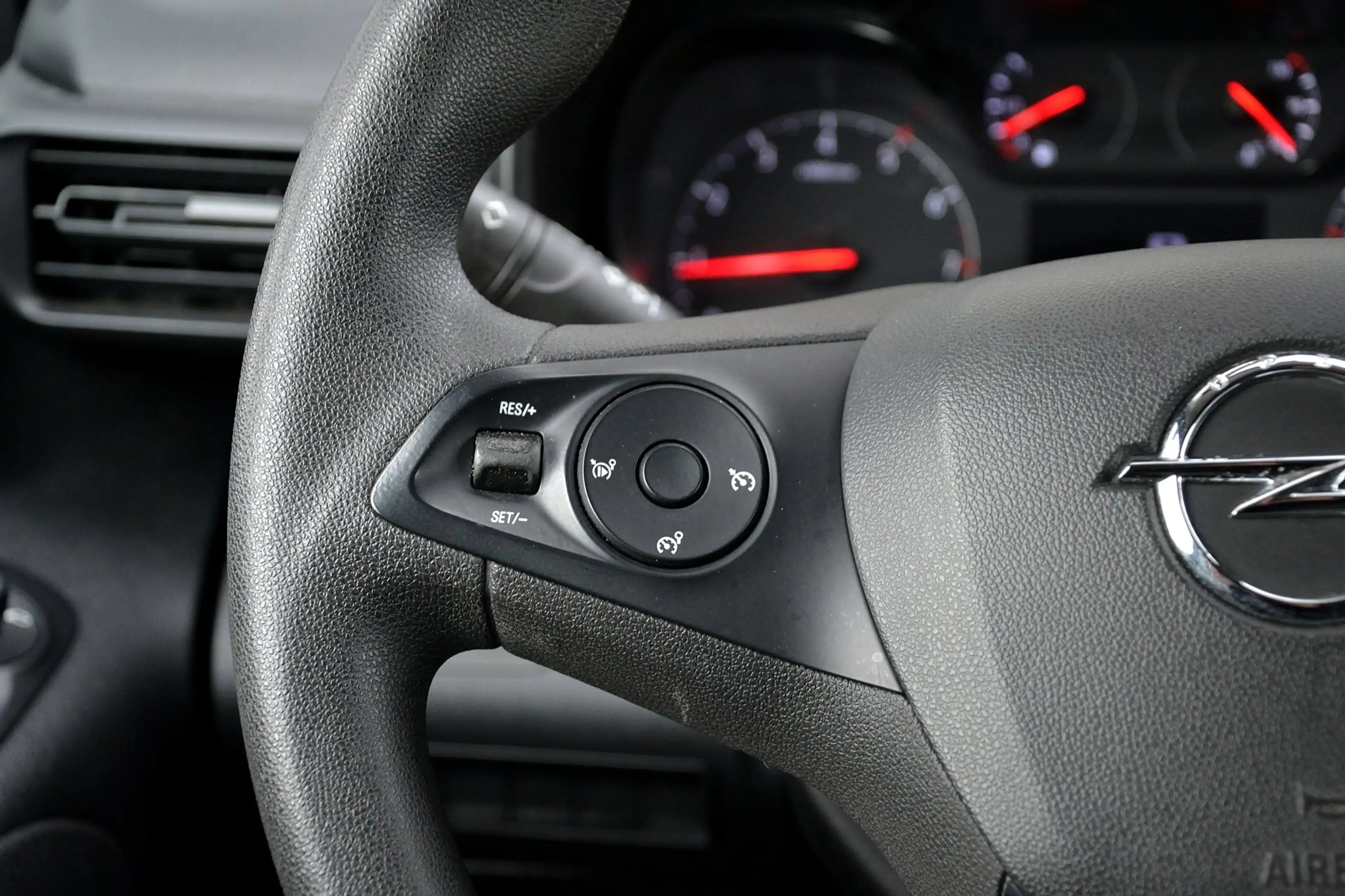 Opel Combo 1.5D L1H1 Edition | Navigatie | Achteruitrijcamera — photo 18