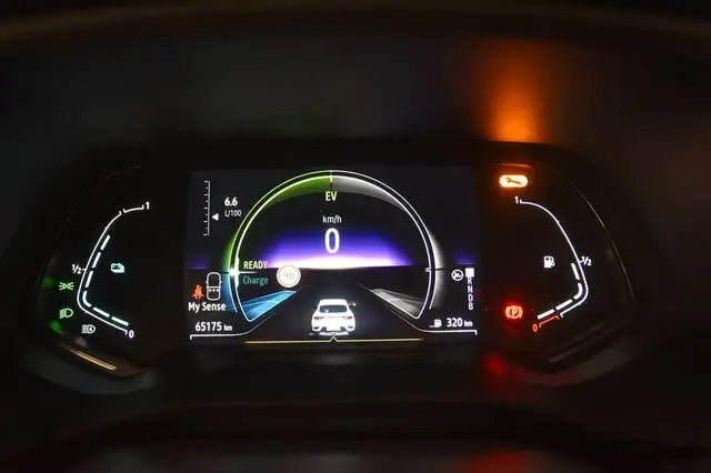 Renault Arkana view 8
