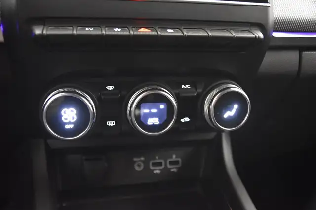 Renault Arkana view 11
