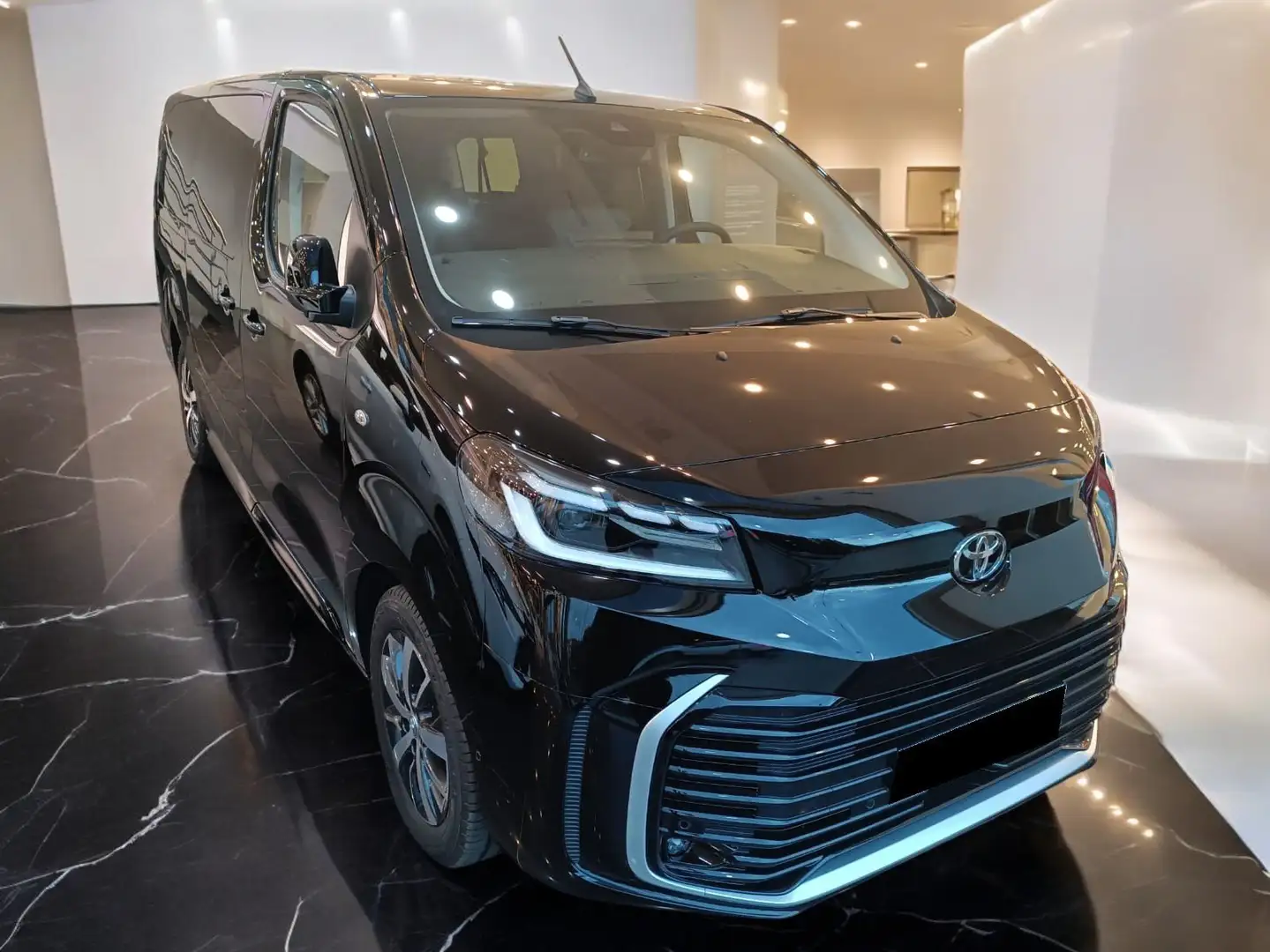 Toyota Proace verso Family Advance 2.0D 180 ch 8AT Noir - 2